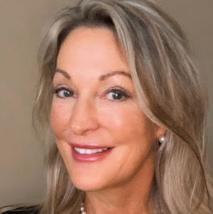 Meet your Posher, Carolyn